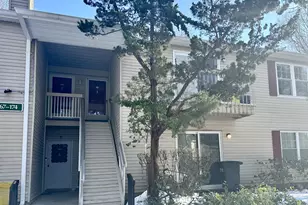 171 Applegate Ln, East Brunswick Township, NJ 08816 - Photo 2