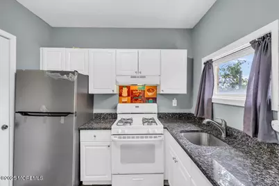 77 Center Avenue, Keansburg, NJ 07734 - Photo 4