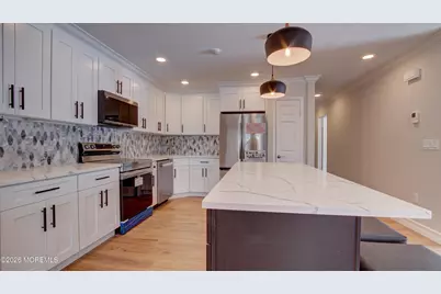 16 Alexander Hamilton Court #B, Monroe Township, NJ 08831 - Photo 6