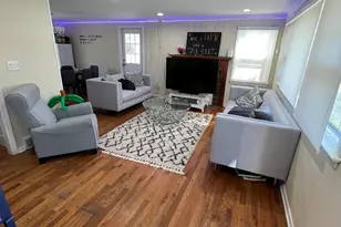 32 Baker Dr, West Long Branch, NJ 07764 - Photo 4