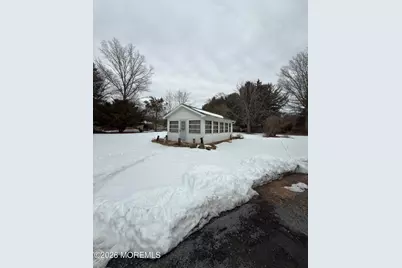 325 Sharon Road, Robbinsville Township, NJ 08691 - Photo 12