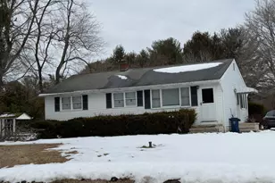 325 Sharon Rd, Robbinsville Township, NJ 08691 - Photo 2