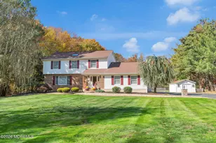 33 Beechwood Dr, Robbinsville Township, NJ 08691 - Photo 2