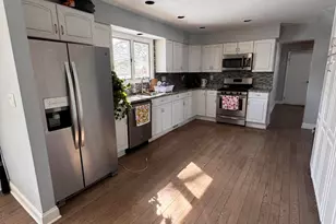 422 W Lake Ave, Oakhurst, NJ 07755 - Photo 4