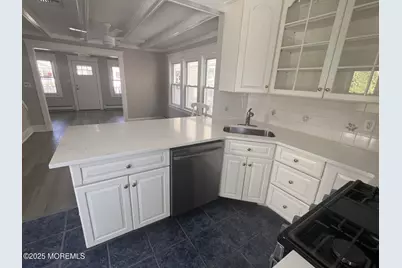 605 1/2 Fletcher Lake Avenue, Bradley Beach, NJ 07720 - Photo 4