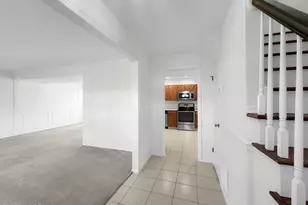 7 Meadow Ct, Hazlet Township, NJ 07730 - Photo 8