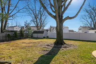 7 Meadow Ct, Hazlet Township, NJ 07730 - Photo 64