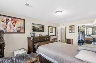 390 College Dr, Edison, NJ 08817 - Photo 8