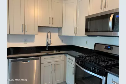 462 Magnolia Court, Howell Township, NJ 07731 - Photo 2