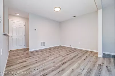 64 Phoenix Court, Tinton Falls, NJ 07712 - Photo 8