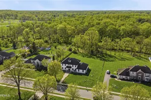 34 Polo Club Dr, Freehold, NJ 07728 - Photo 4