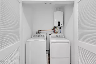 45 Borden Ave, Asbury Park, NJ 07712 - Photo 10