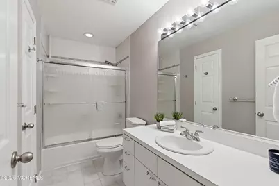 15 McQueen Boulevard, Farmingdale, NJ 07727 - Photo 38