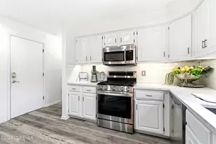 1630 Finderne St, Oakhurst, NJ 07755 - Photo 4