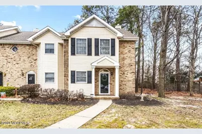 15 Weller Place, Holmdel, NJ 07733 - Photo 1