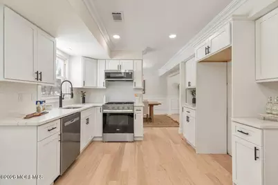 4 Templer Way, Hazlet Township, NJ 07730 - Photo 14