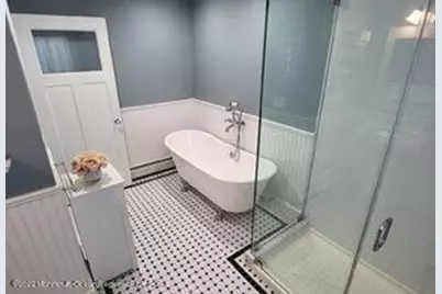 211 Arnold Avenue, Point Pleasant Beach, NJ 08742 - Photo 16