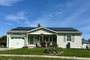 7 Bedford Ct, Toms River Township, NJ 08757 - Photo 1