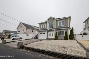 27 W Mohawk Dr, Little Egg Harbor, NJ 08087 - Photo 2