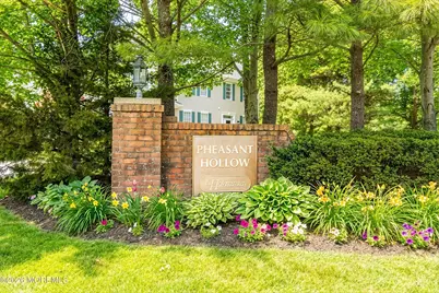 2409 Robin Way, Manasquan, NJ 08736 - Photo 2