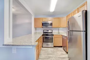 130 Applegate Ln, East Brunswick Township, NJ 08816 - Photo 6