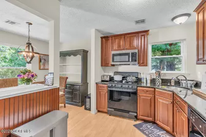 129 Gettysburg Lane, Holmdel, NJ 07733 - Photo 12