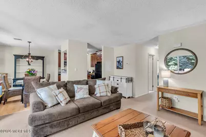 129 Gettysburg Lane, Holmdel, NJ 07733 - Photo 8