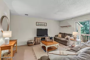 129 Gettysburg Ln, Holmdel, NJ 07733 - Photo 10