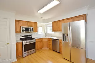 2736 Meadow Lake Dr, Toms River Township, NJ 08755 - Photo 10