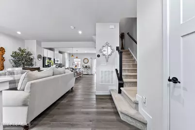 62 American Way, Cliffwood, NJ 07721 - Photo 4