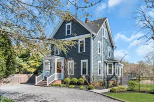 531 Locust Point Rd, Rumson, NJ 07760 - Photo 2