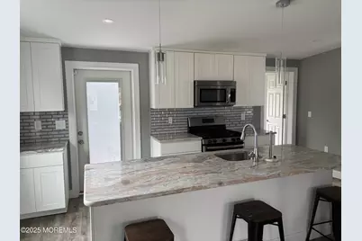 530 E Point Pleasant Avenue, Ocean Gate, NJ 08740 - Photo 10