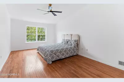 35 Harbor Bay Circle #384, Laurence Harbor, NJ 08879 - Photo 16