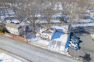 431 S Laurel Ave, Hazlet Township, NJ 07734 - Photo 22