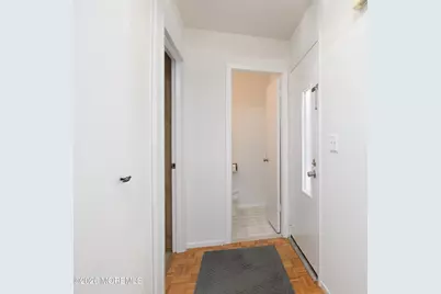 8 Beverly Court, Tinton Falls, NJ 07724 - Photo 6