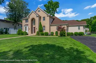 1607 Holbrook St, Oakhurst, NJ 07755 - Photo 42