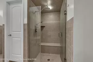 1607 Holbrook St, Oakhurst, NJ 07755 - Photo 24