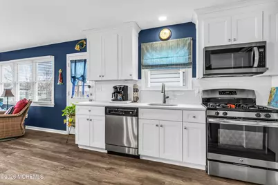 527 Delaware Avenue, Point Pleasant, NJ 08742 - Photo 8