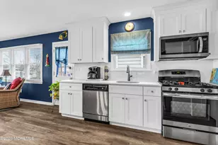 527 Delaware Ave, Point Pleasant, NJ 08742 - Photo 8