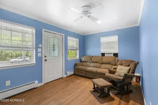 742 W Commodore Blvd, Jackson, NJ 08527 - Photo 22