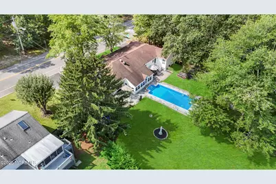 742 W Commodore Boulevard, Jackson, NJ 08527 - Photo 32