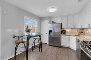 72 Winthrop Rd, Monroe Township, NJ 08831 - Photo 4