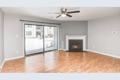 902 Harbor Club Drive #902, Sayreville, NJ 08859 - Photo 8