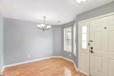 902 Harbor Club Drive #902, Sayreville, NJ 08859 - Photo 4