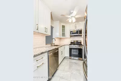 902 Harbor Club Drive #902, Sayreville, NJ 08859 - Photo 12