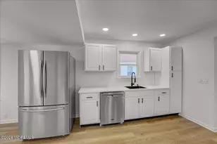 201 Gatzmer Ave, Jamesburg, NJ 08831 - Photo 8