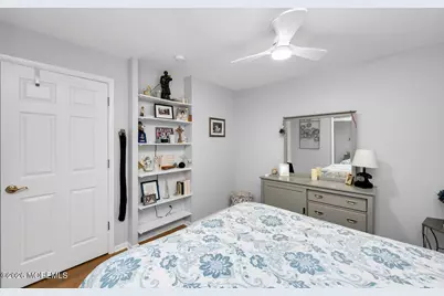 749 Park Avenue, Belford, NJ 07718 - Photo 14