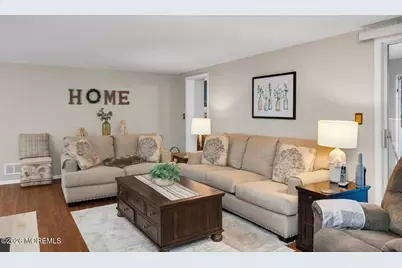 749 Park Avenue, Belford, NJ 07718 - Photo 36