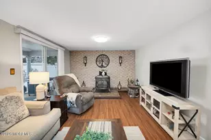 749 Park Ave, Belford, NJ 07718 - Photo 34