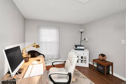 749 Park Avenue, Belford, NJ 07718 - Photo 20